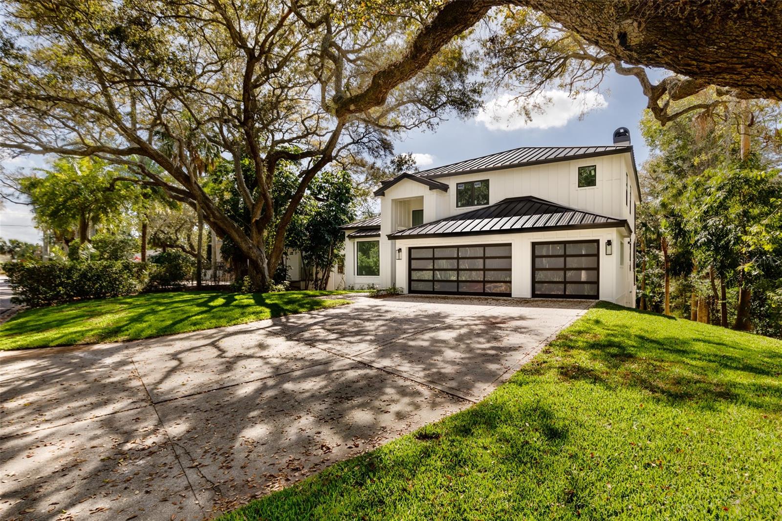 GATEHOUSE WOODS - Residential