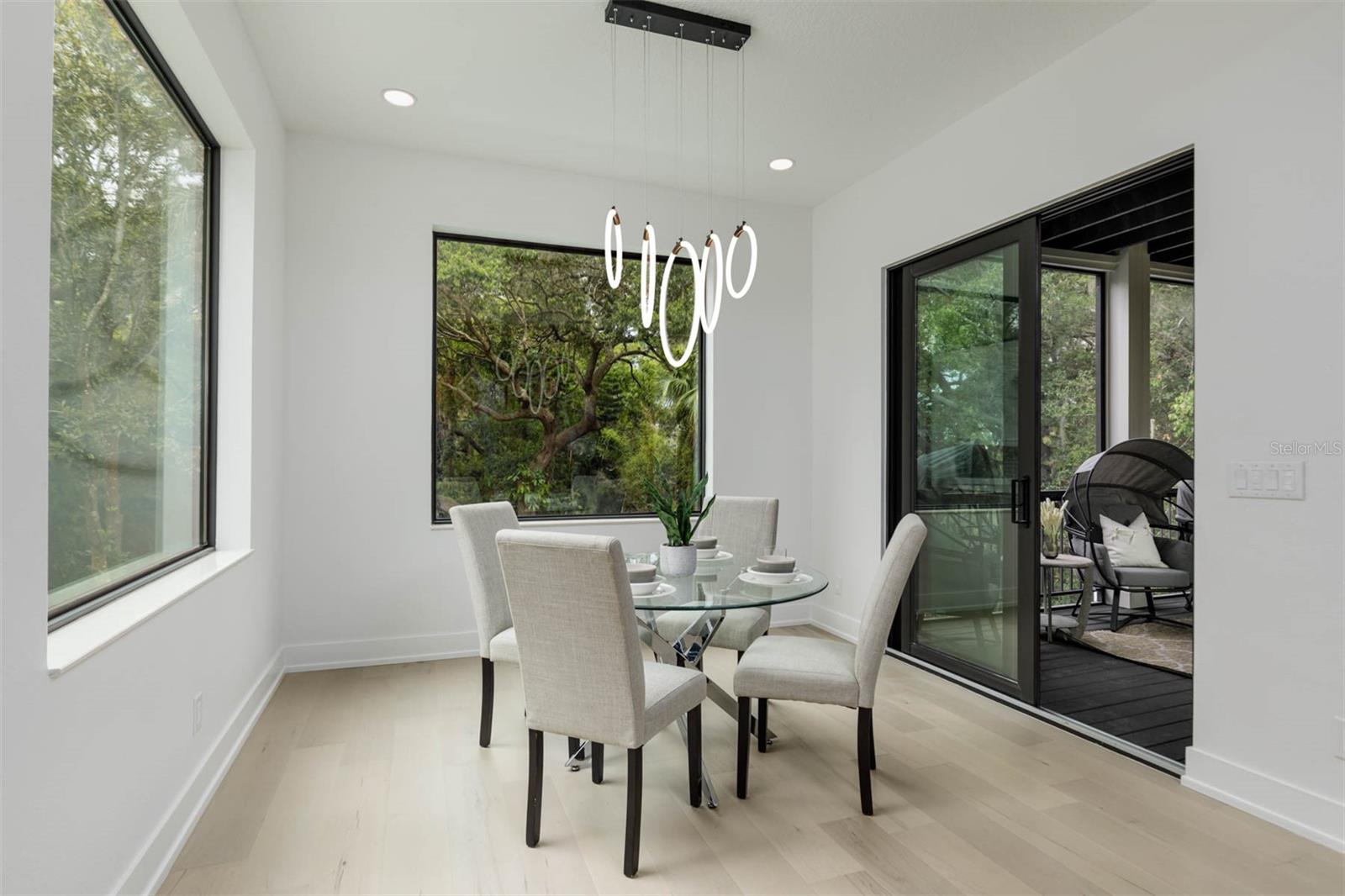 GATEHOUSE WOODS - Residential