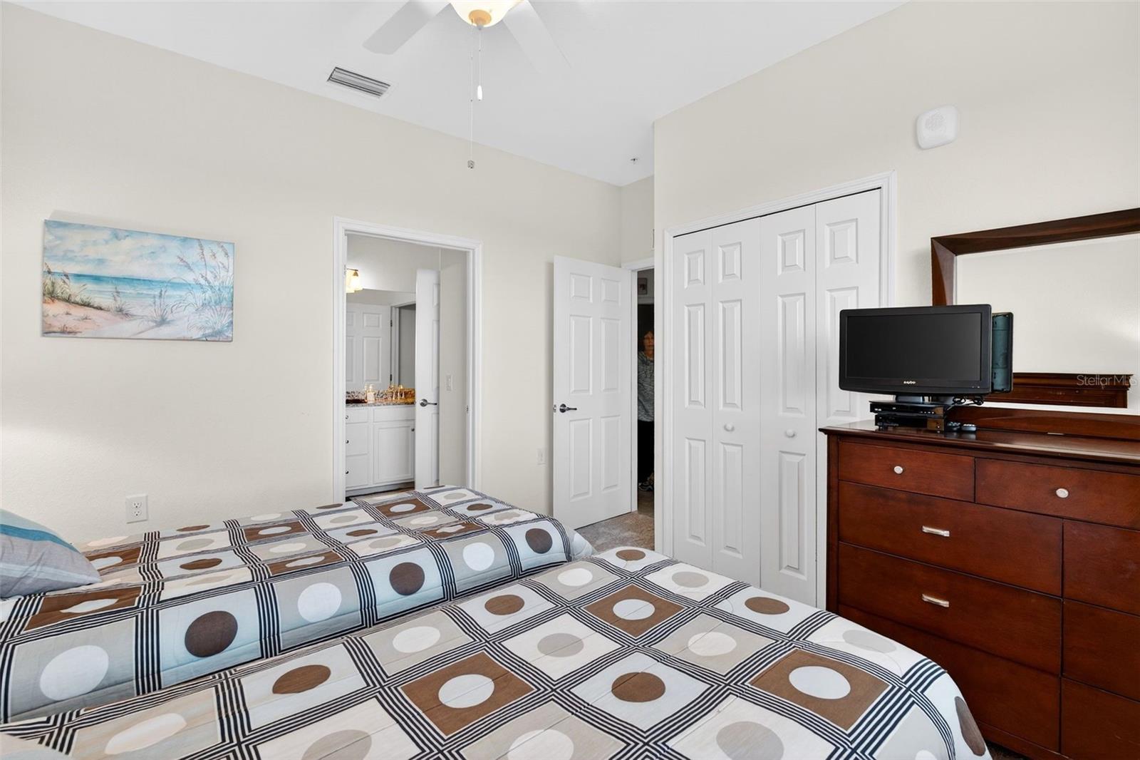 LAKEWOOD NATIONAL - Residential Lease