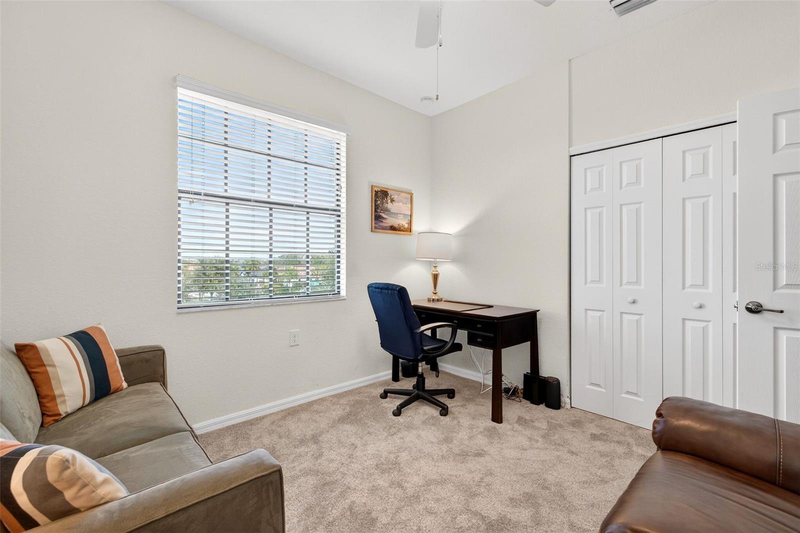 LAKEWOOD NATIONAL - Residential Lease