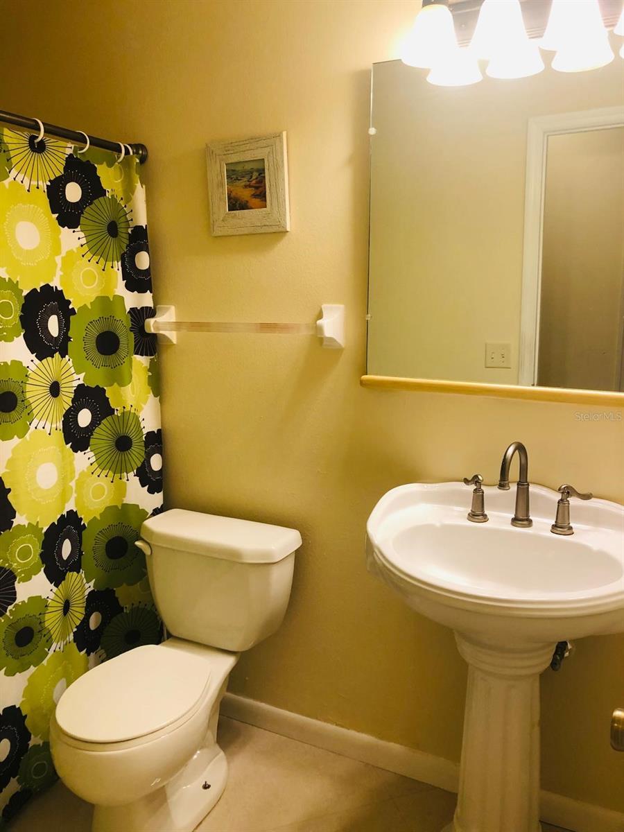 2112 SE EAST DUNBROOKE CIR