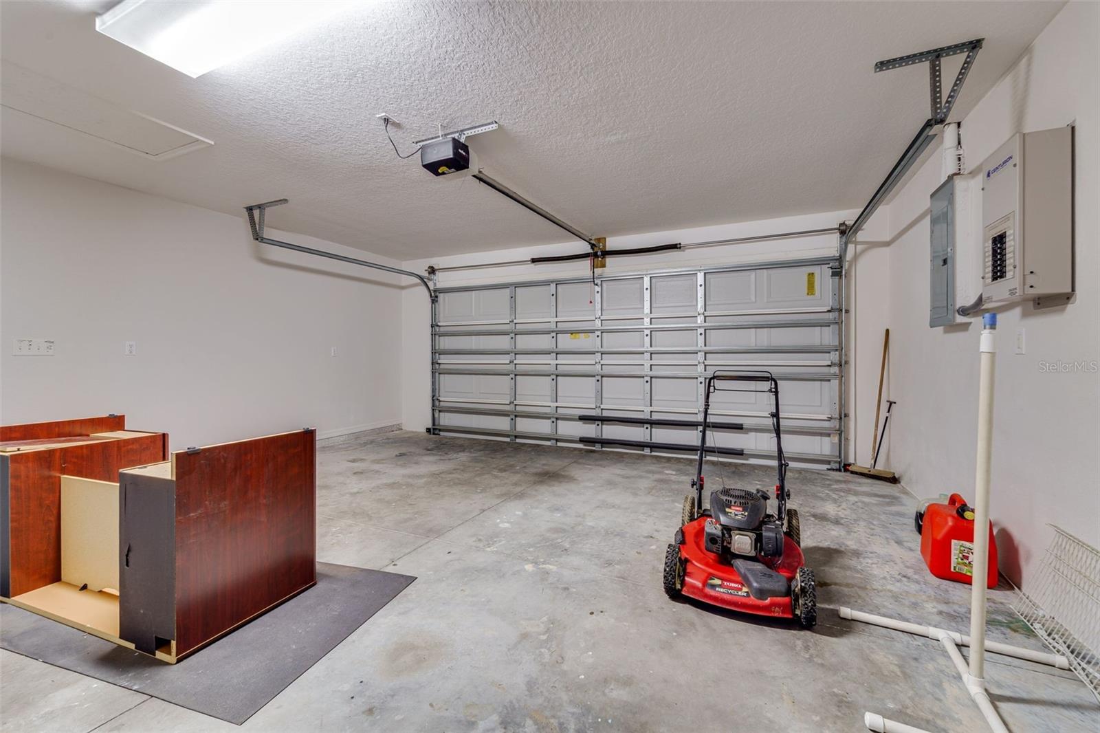 INVERNESS HIGHLANDS SOUTH - Residential