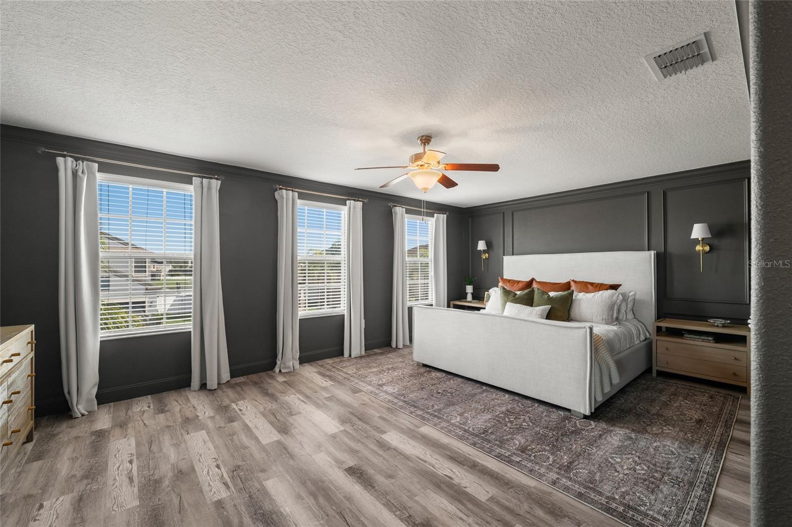 VILLAGES/TRINITY LAKES - Residential