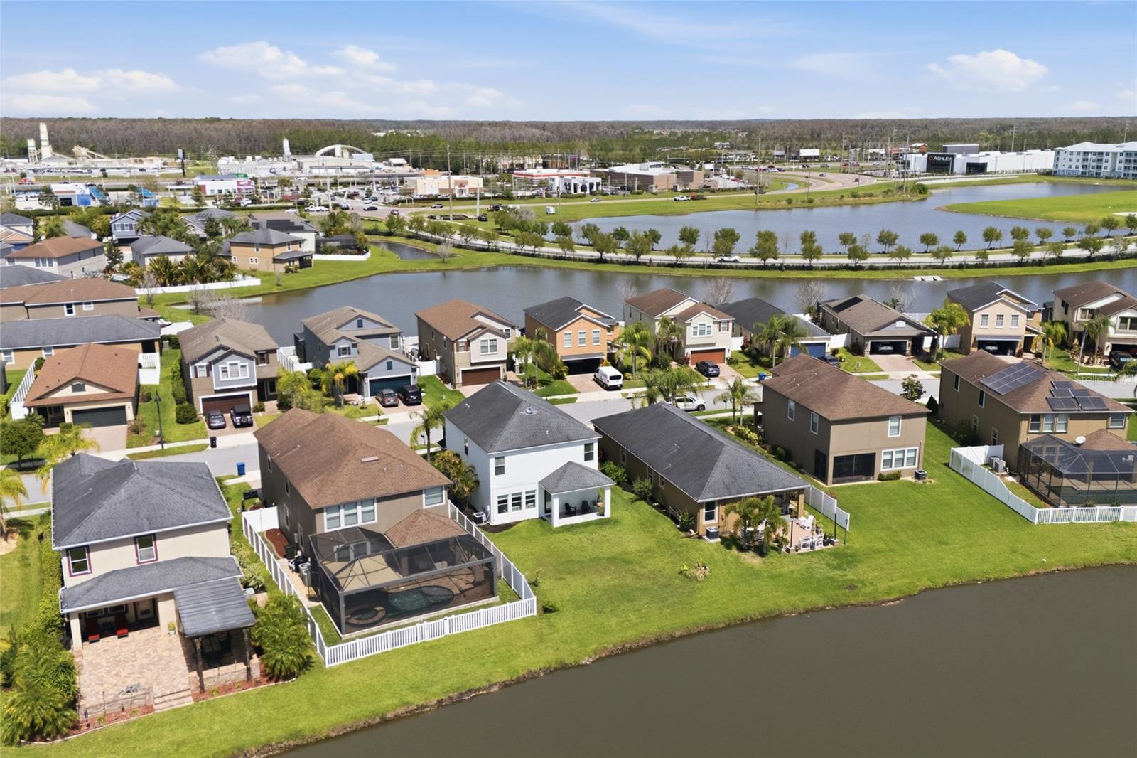 VILLAGES/TRINITY LAKES - Residential
