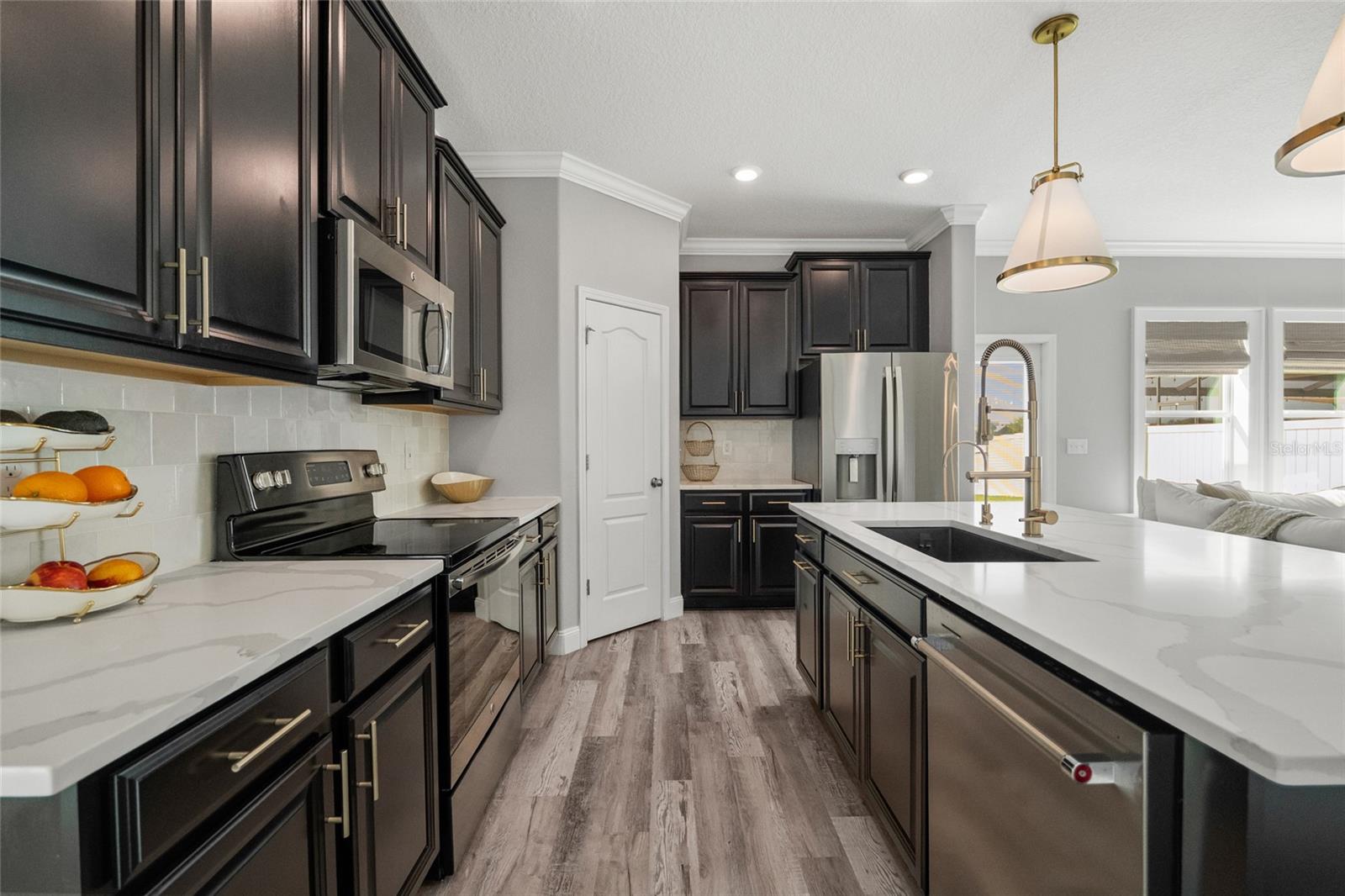 VILLAGES/TRINITY LAKES - Residential