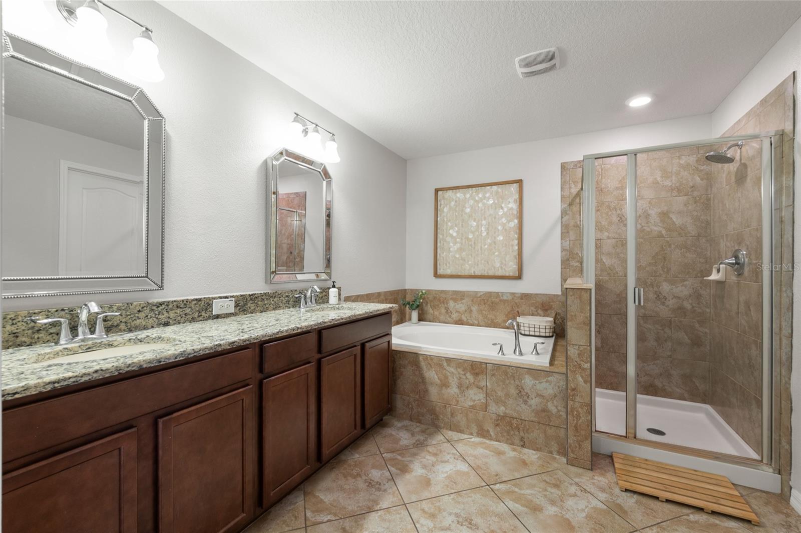 VILLAGES/TRINITY LAKES - Residential