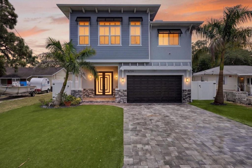 Photo of 6706 S Sterling Avenue, Tampa, FL 33611 (MLS # TB8505954)