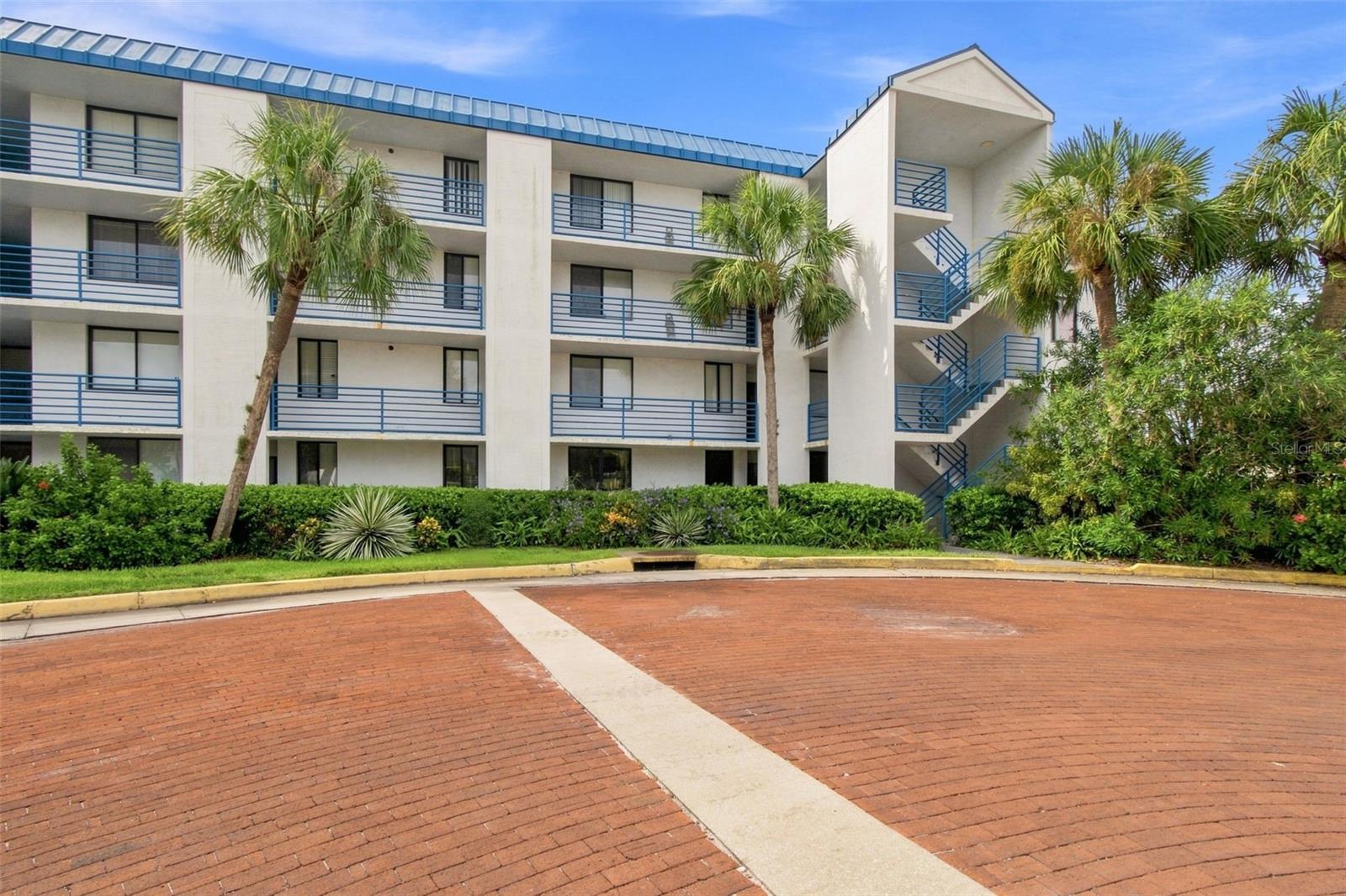 2424 W TAMPA BAY BOULEVARD L404