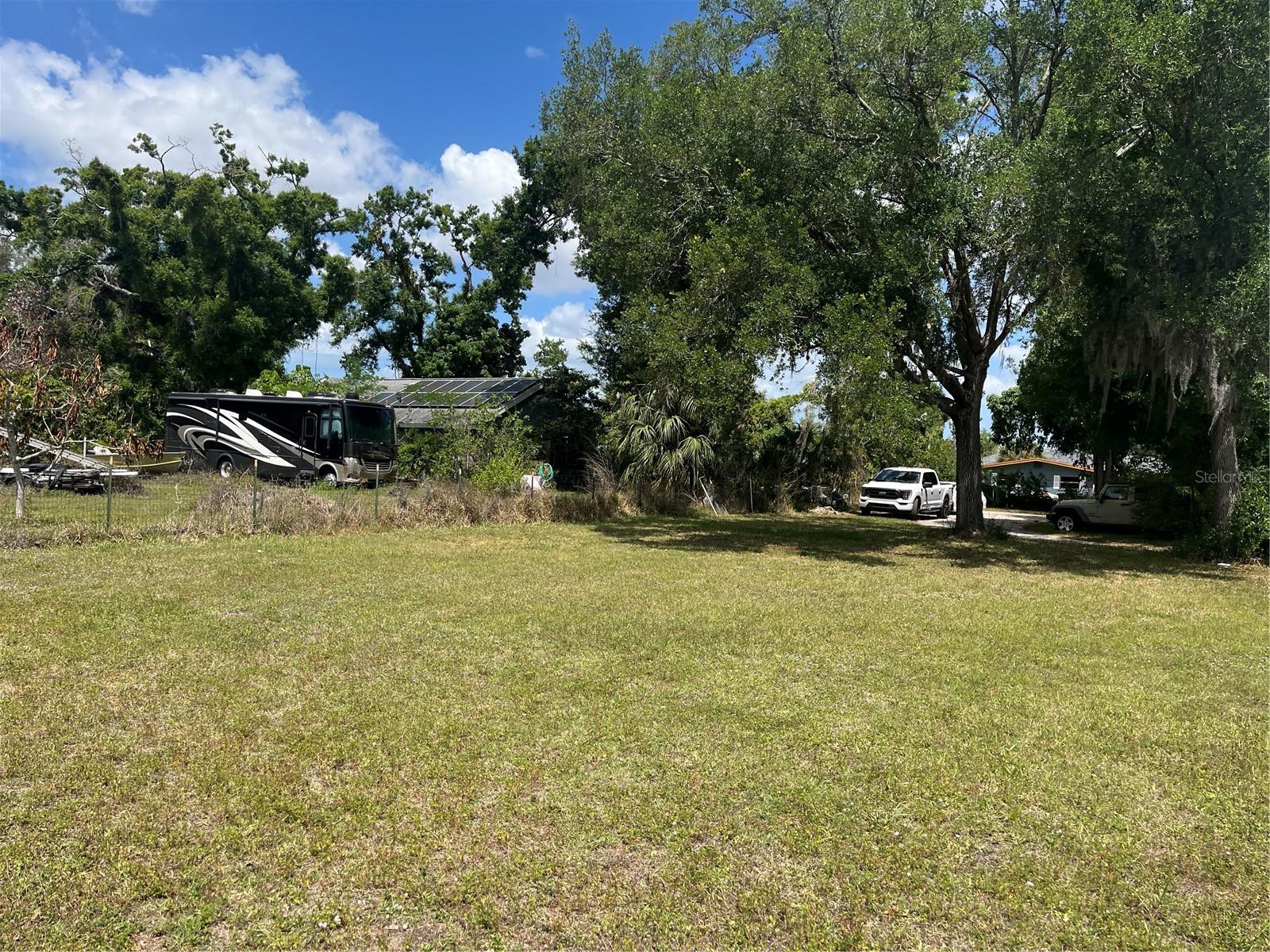 MEADOW LAKES - Residential