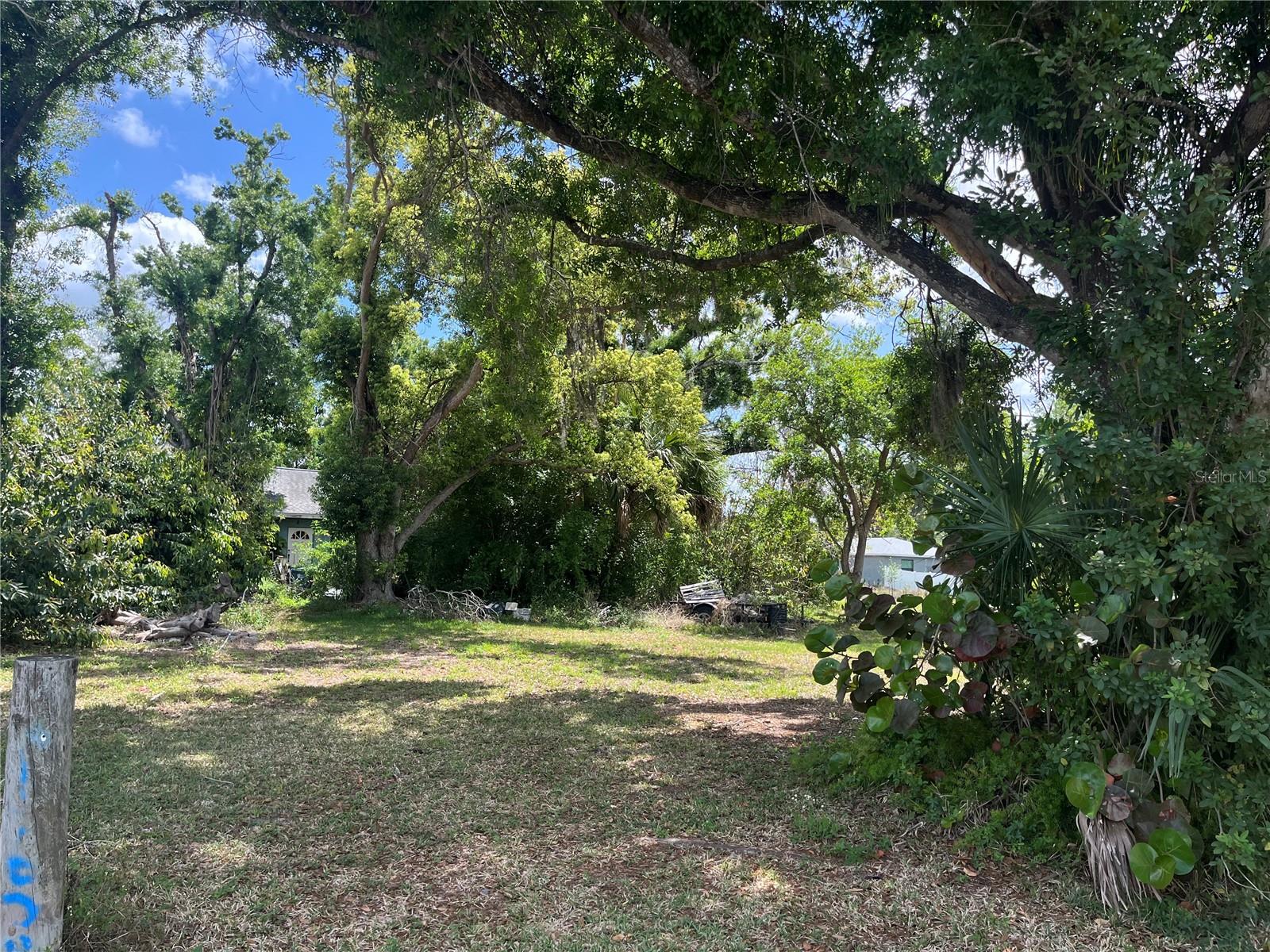 MEADOW LAKES - Residential