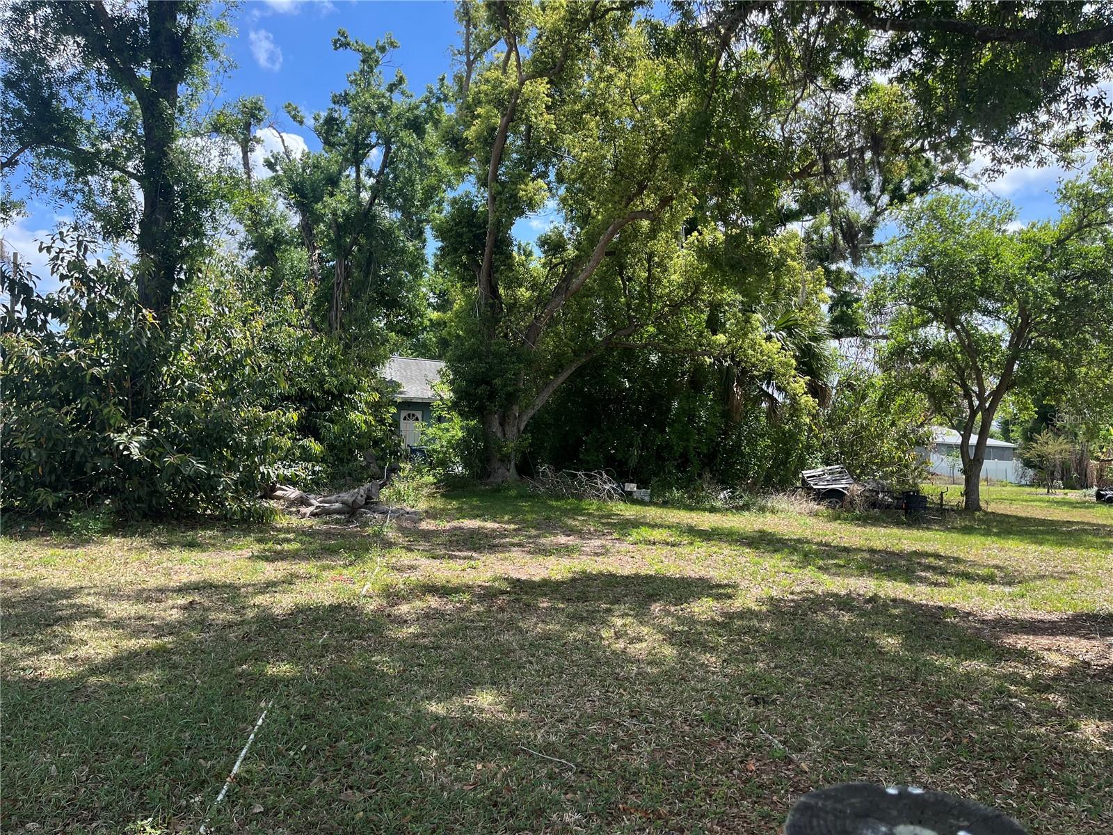 MEADOW LAKES - Residential