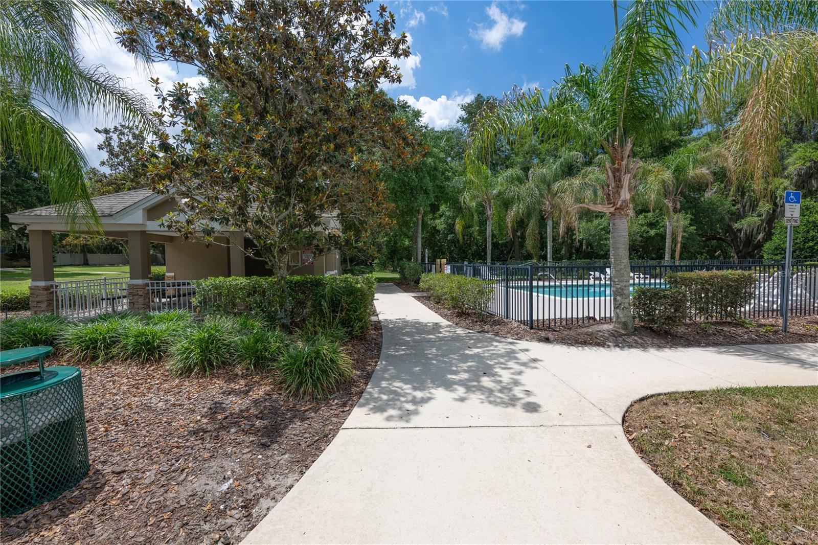 EUSTIS MISTY OAKS - Residential