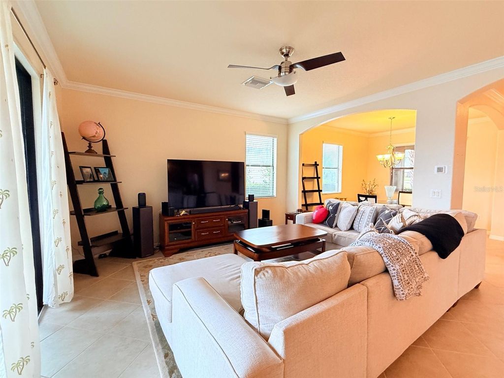 Photo of 231 Heritage Preserve Run, Bradenton, FL 34212 (MLS # D6145925)