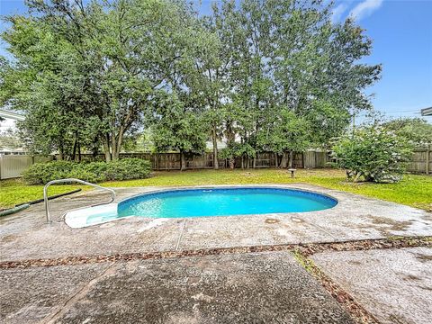 Tiny photo for 231 SE 52nd Court, Ocala, FL 34471 (MLS # OM725728)