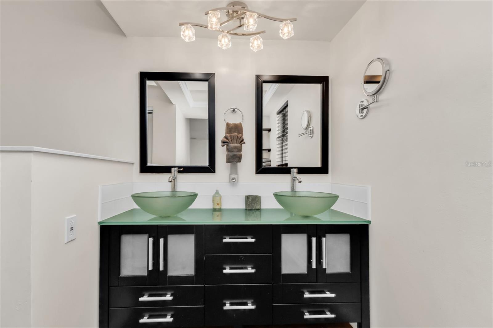 ROTONDA WEST OAKLAND HILLS - Residential