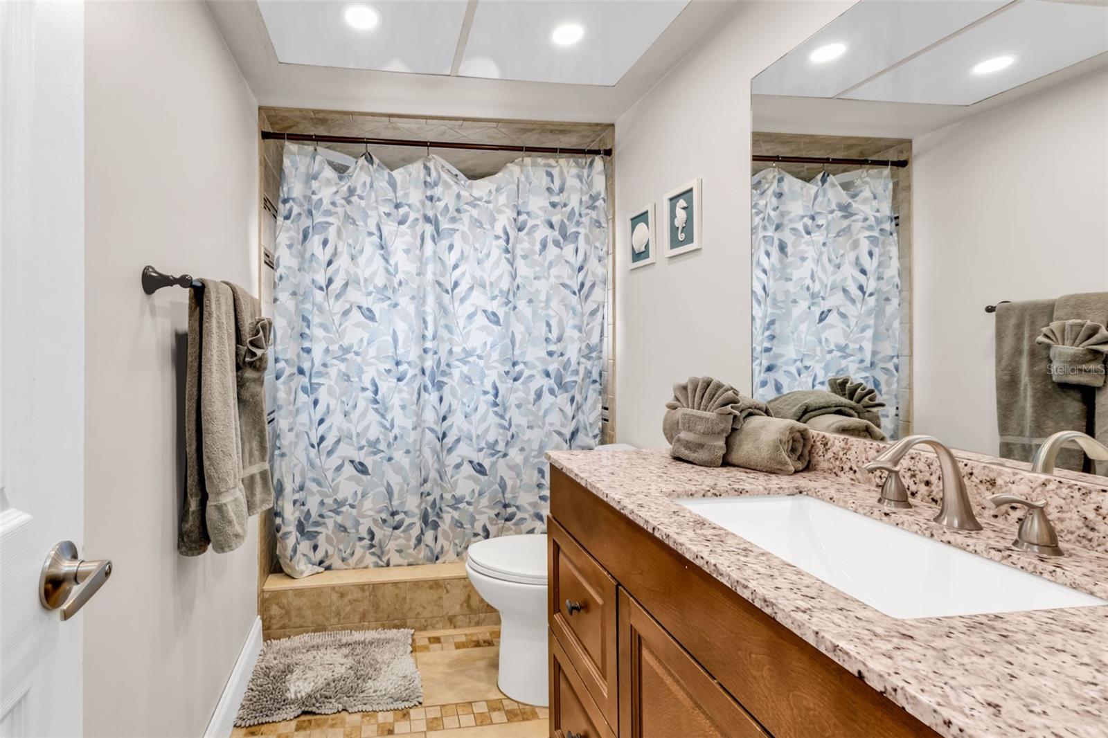 ROTONDA WEST OAKLAND HILLS - Residential