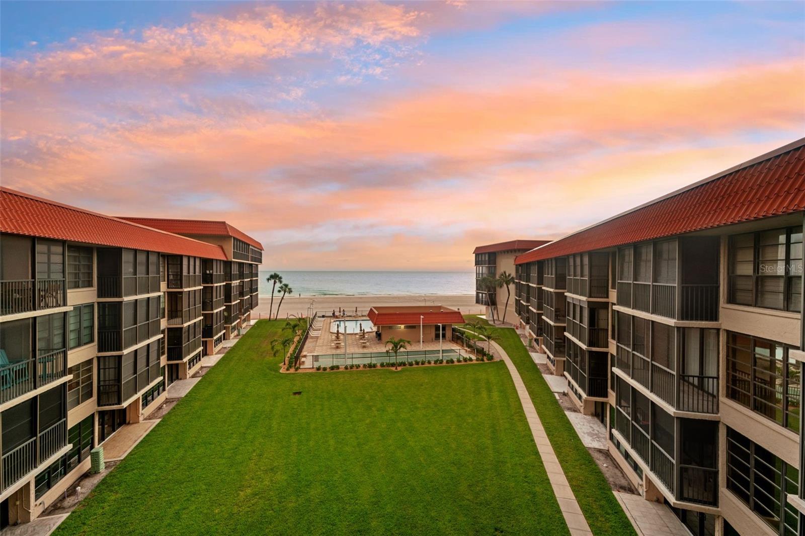 GULF MARINER THE CONDO - Residential