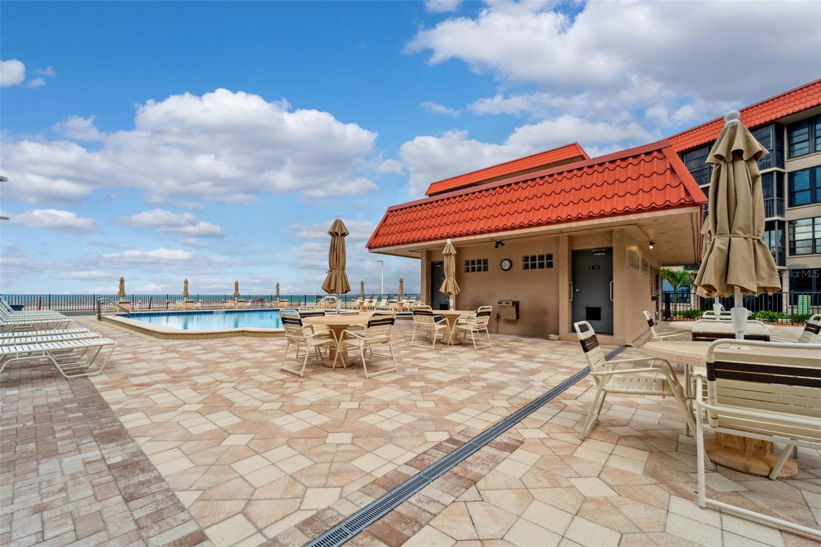 GULF MARINER THE CONDO - Residential