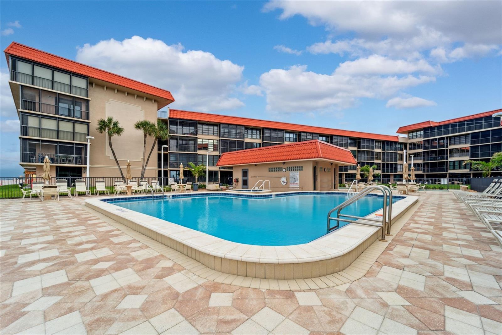 GULF MARINER THE CONDO - Residential