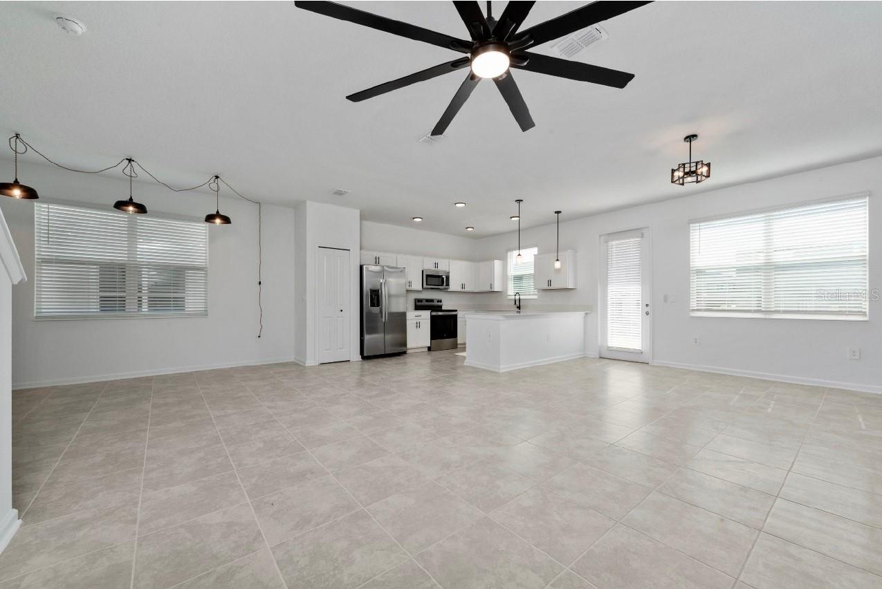 TRACT X - Residential Lease