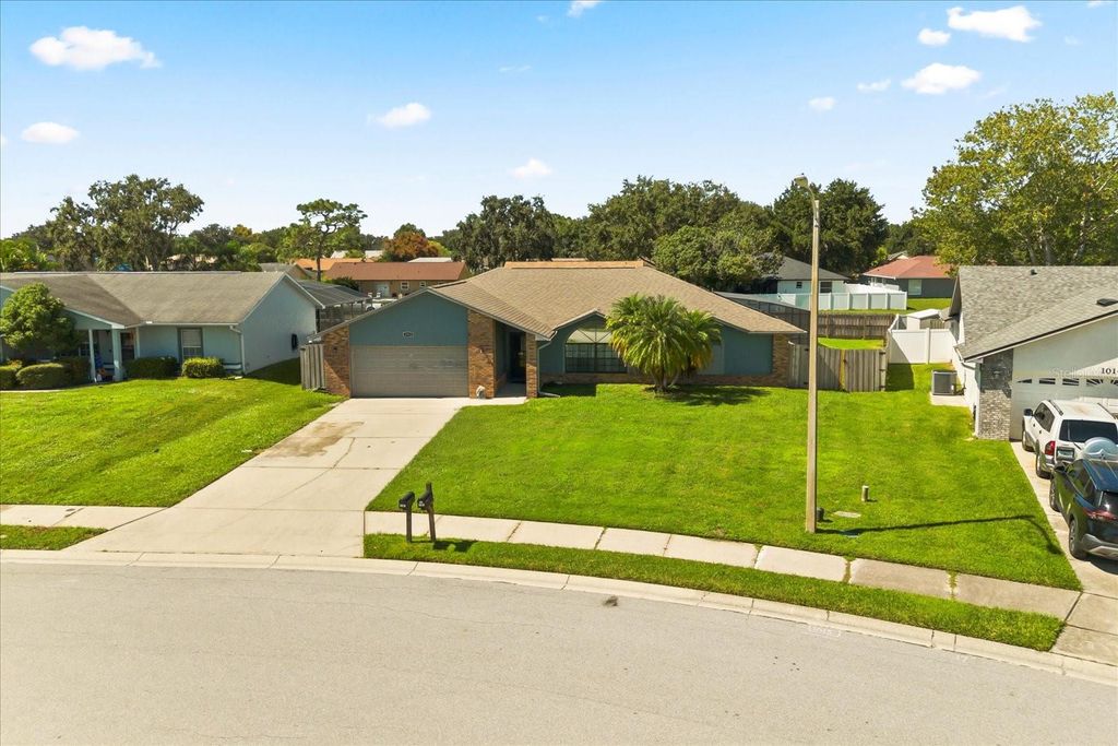 Photo of 1012 Tony Circle, Saint Cloud, FL 34772 (MLS # O6352299)