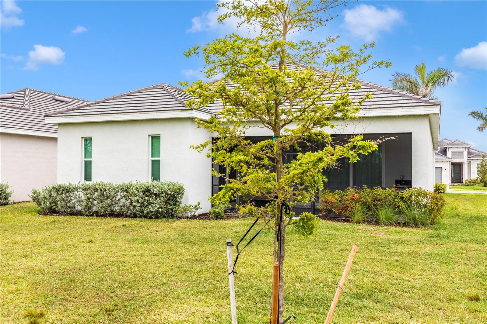 WELLEN PARK GOLF & COUNTRY CLUB - Residential Lease