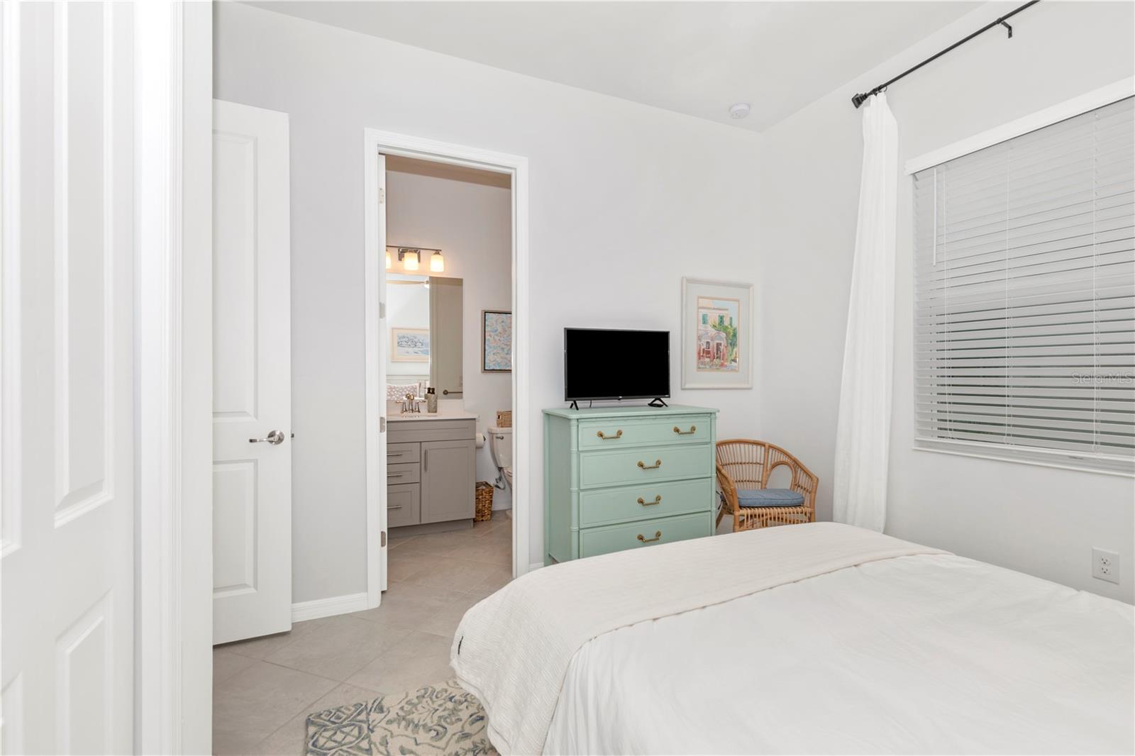 WELLEN PARK GOLF & COUNTRY CLUB - Residential Lease