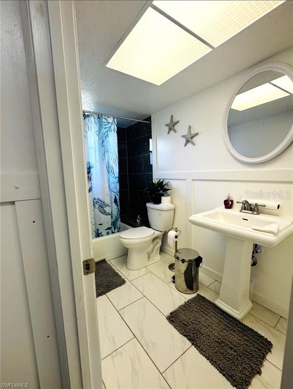 CHARLOTTE PARK - Residential