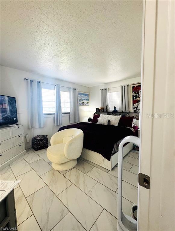 CHARLOTTE PARK - Residential