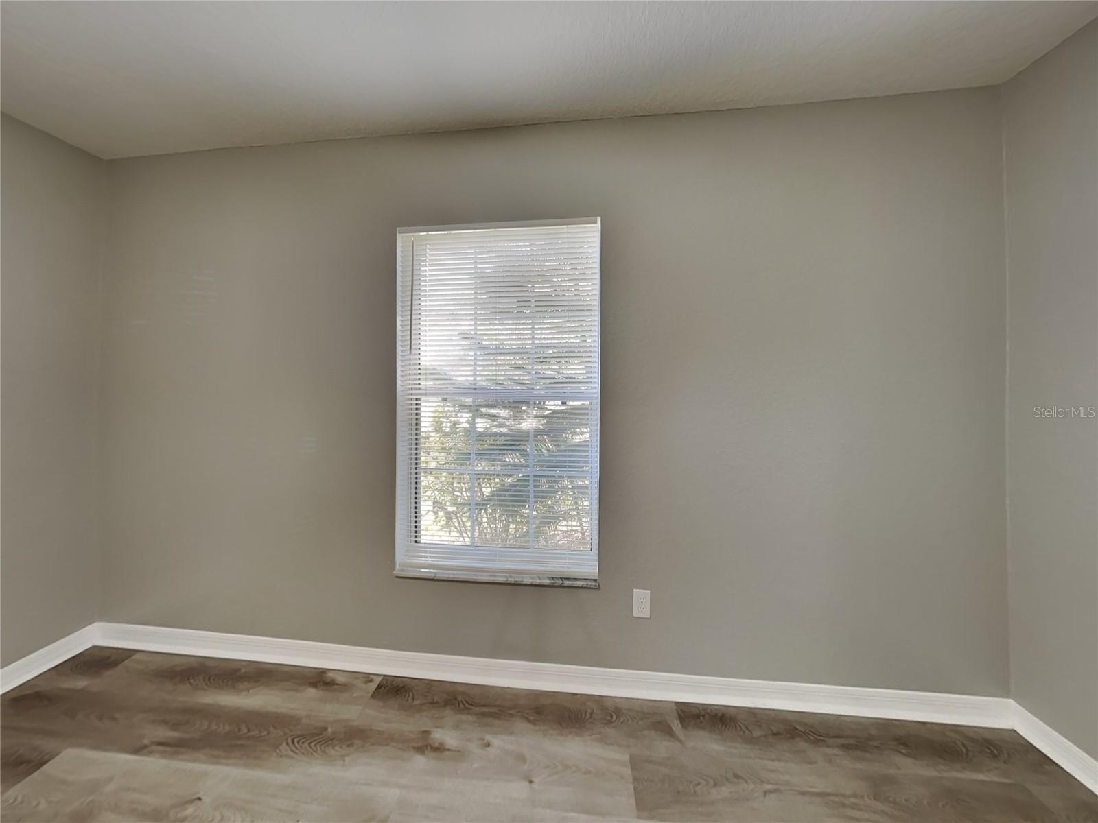 LAKE ELOISE POINTE - Residential Lease
