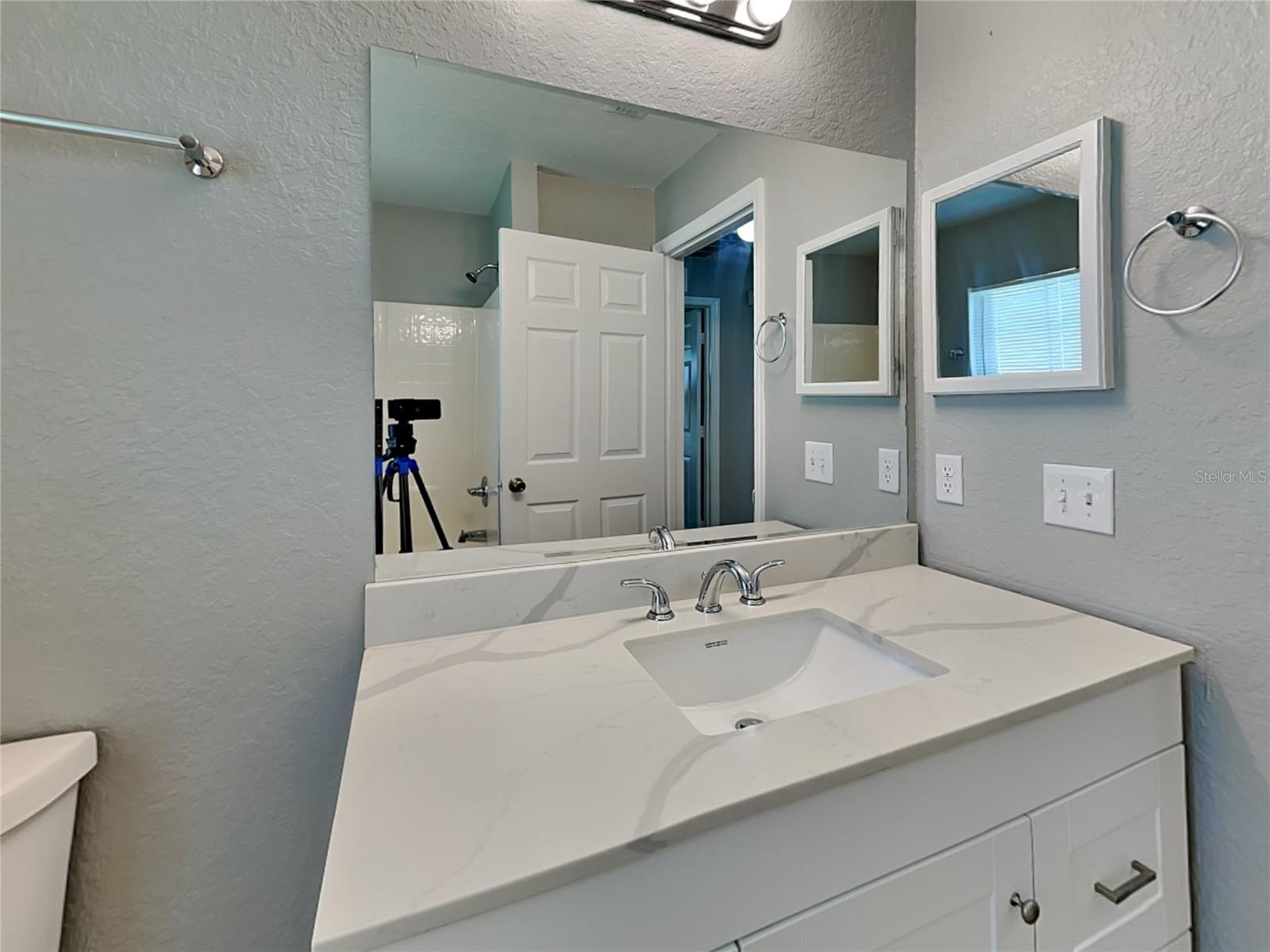 LAKE ELOISE POINTE - Residential Lease