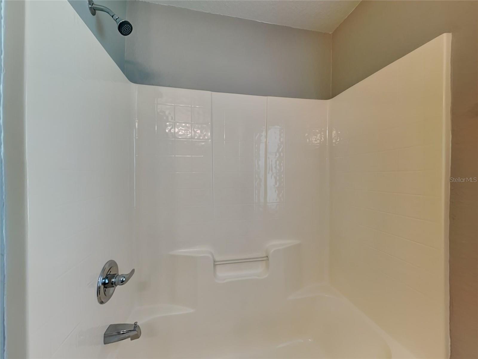 LAKE ELOISE POINTE - Residential Lease