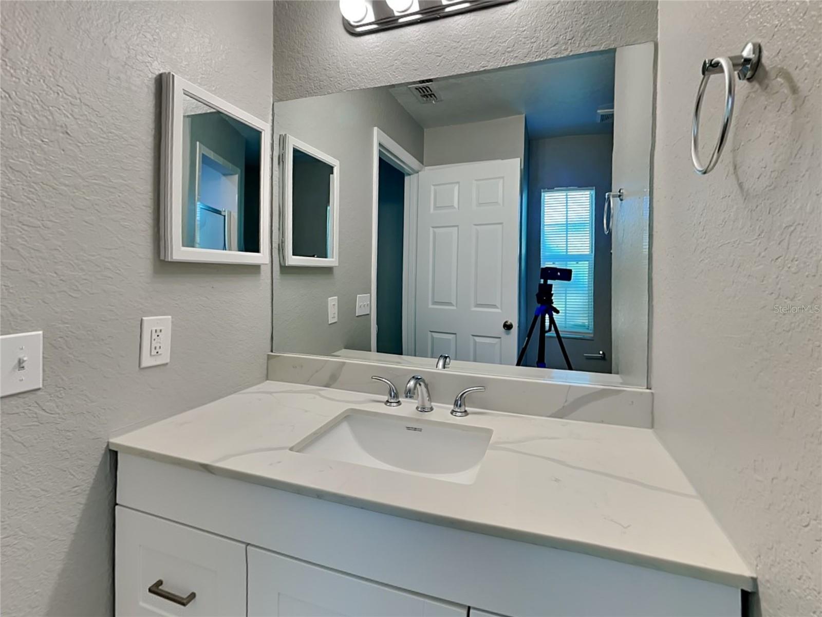 LAKE ELOISE POINTE - Residential Lease