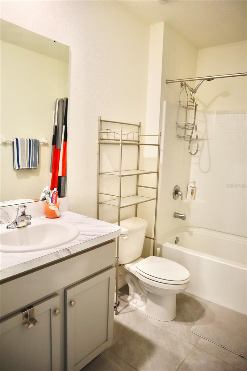 VILLAGES OF GLEN CREEK MC-1 - Residential