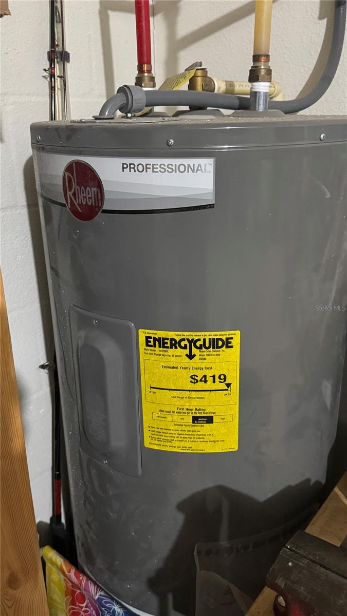 VILLAGES OF GLEN CREEK MC-1 - Residential