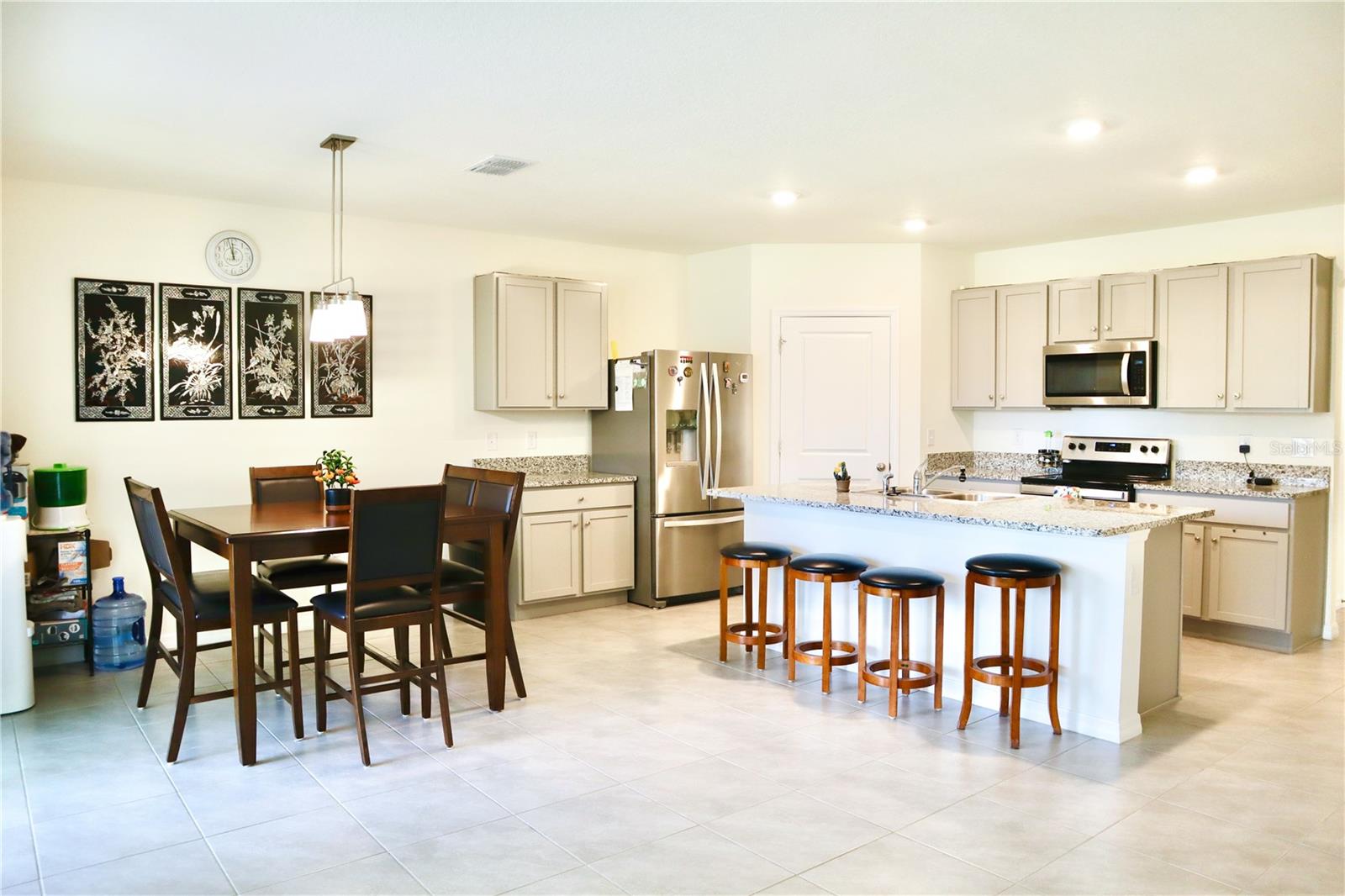 VILLAGES OF GLEN CREEK MC-1 - Residential