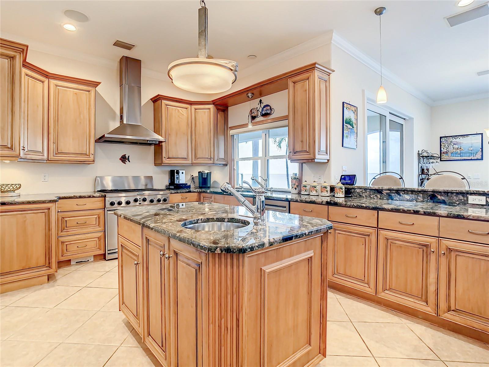 VENETIAN ISLES - Residential