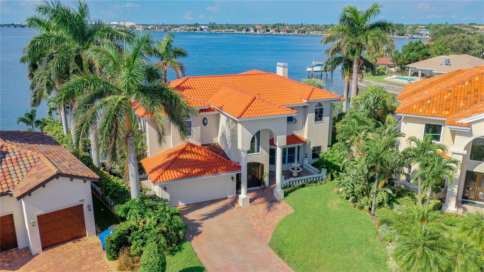 VENETIAN ISLES - Residential