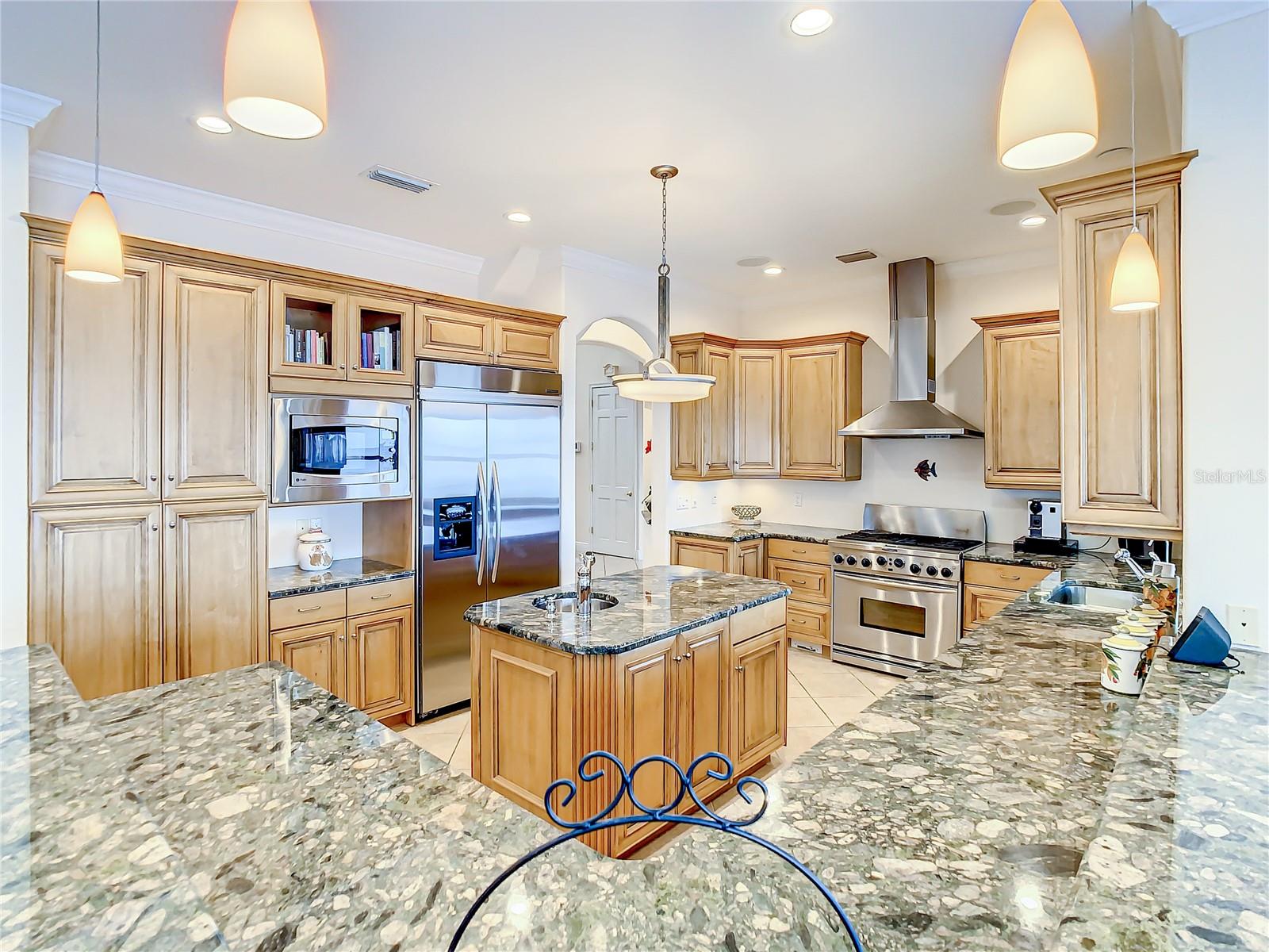 VENETIAN ISLES - Residential