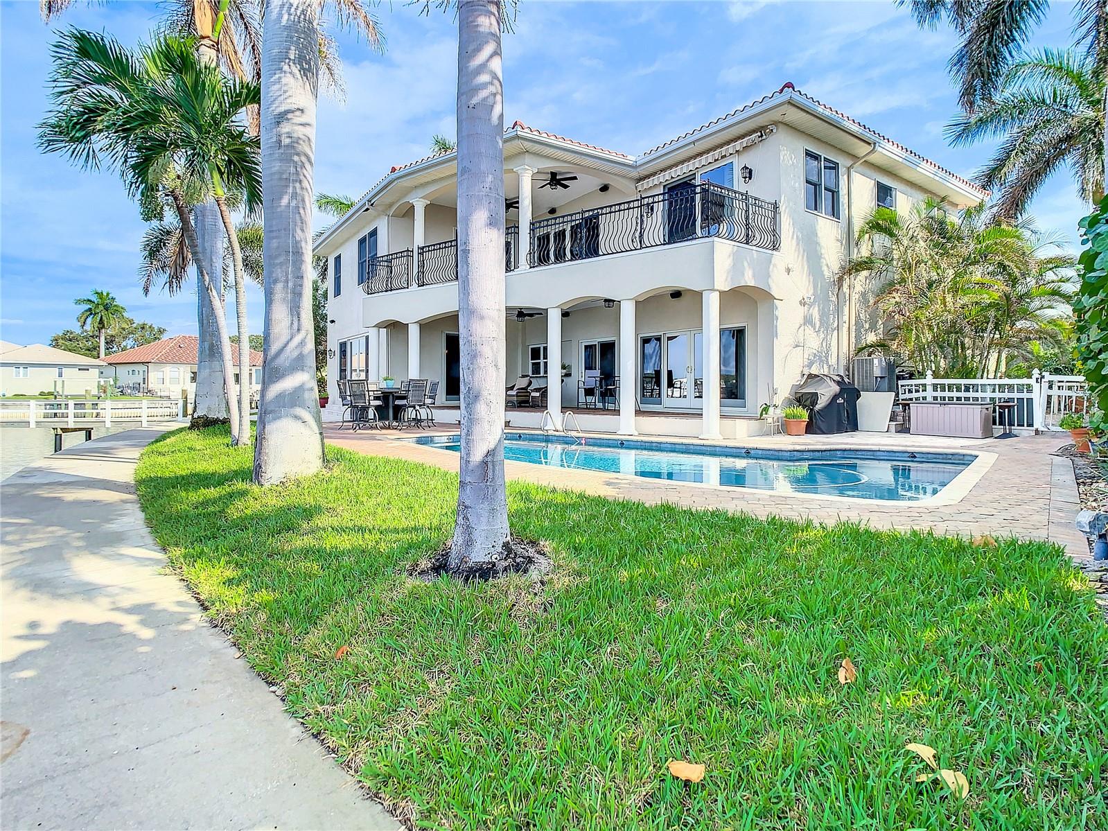 VENETIAN ISLES - Residential