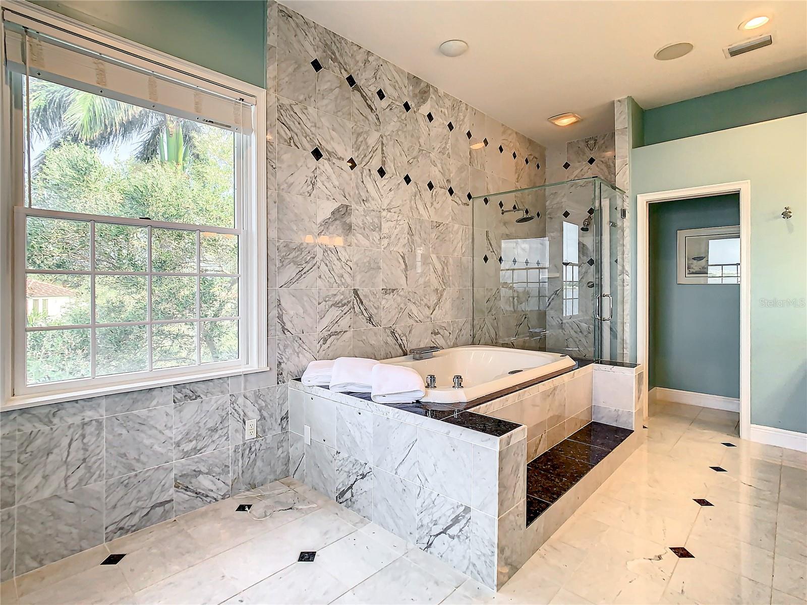 VENETIAN ISLES - Residential