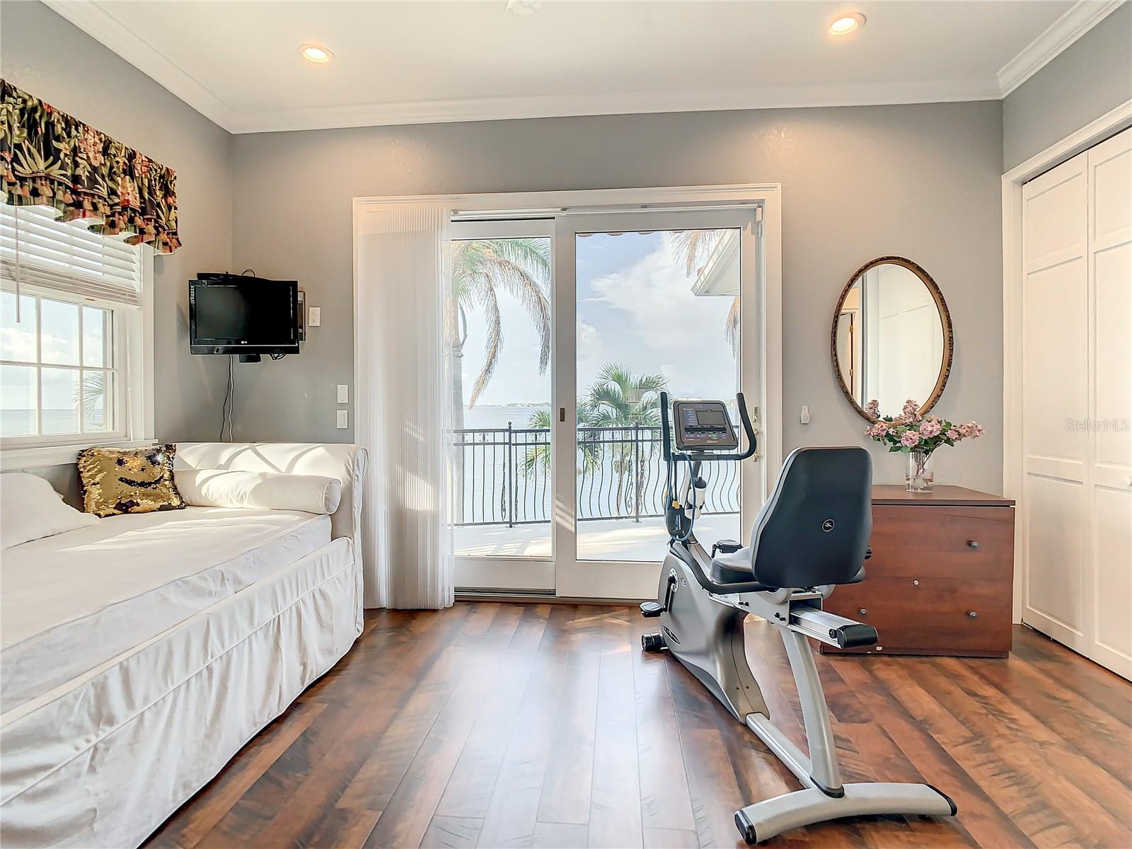 VENETIAN ISLES - Residential