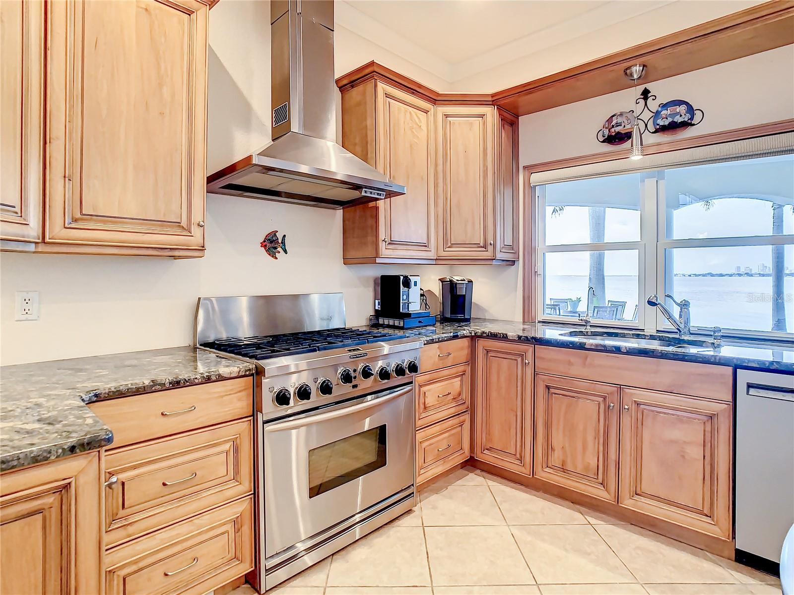 VENETIAN ISLES - Residential