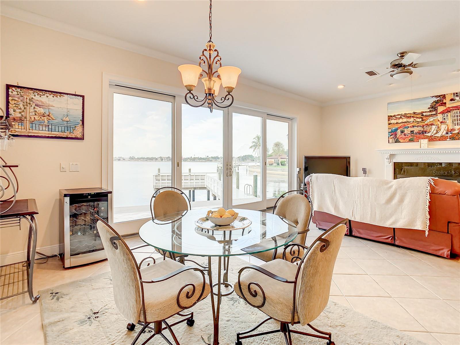 VENETIAN ISLES - Residential