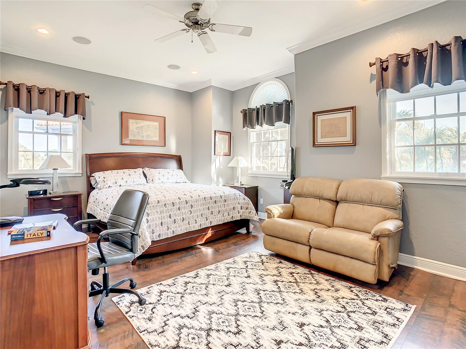 VENETIAN ISLES - Residential