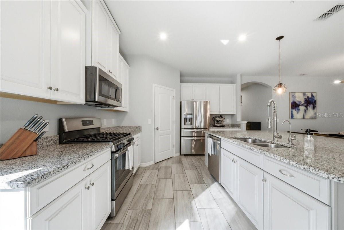 FOREST LAKE ESTATES - Residential