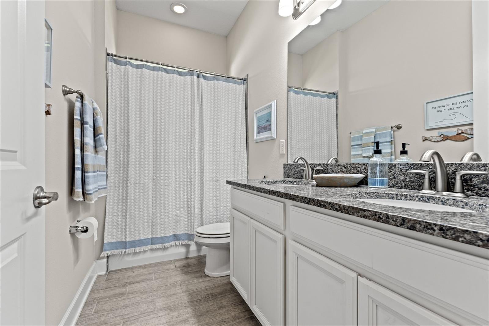 BAYSHORE HEIGHTS - Residential