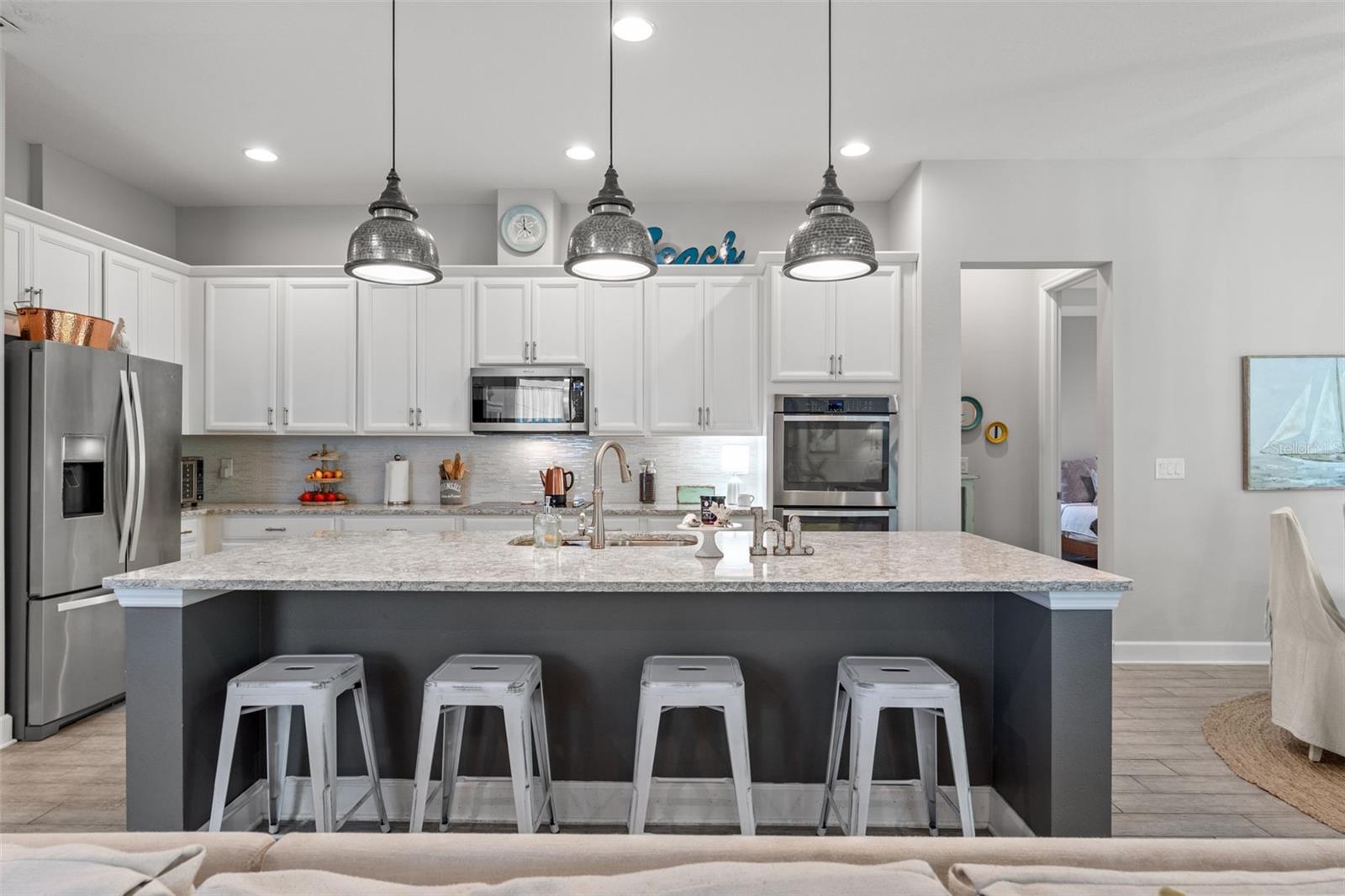BAYSHORE HEIGHTS - Residential