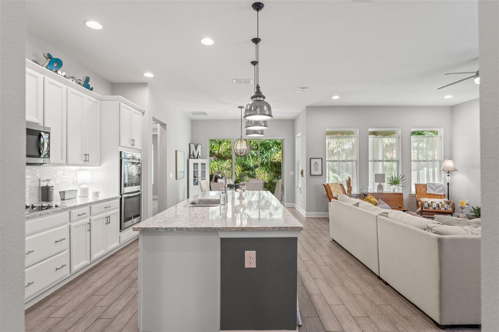 BAYSHORE HEIGHTS - Residential