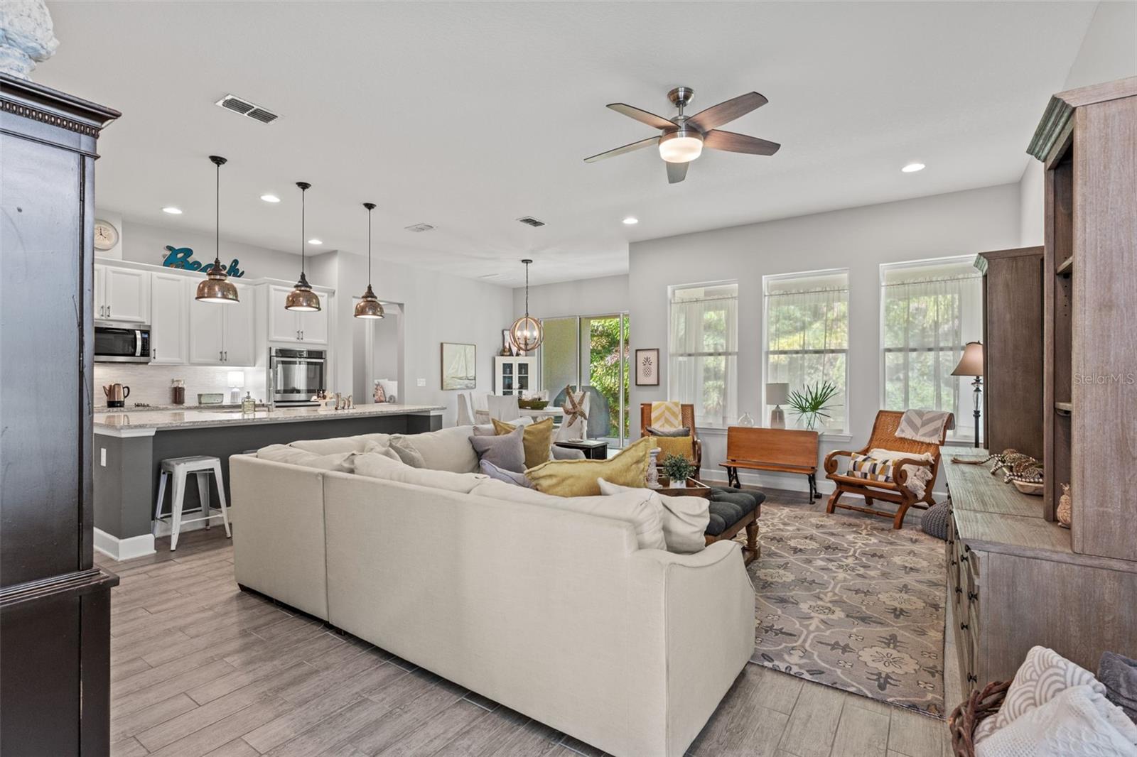 BAYSHORE HEIGHTS - Residential